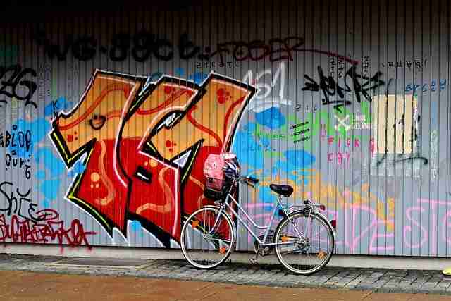 网络爆炸:黑料网疑似卧底爆料,平台已删但截图疯传